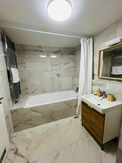 Nika Apartments Prague 5 Bagian luar foto
